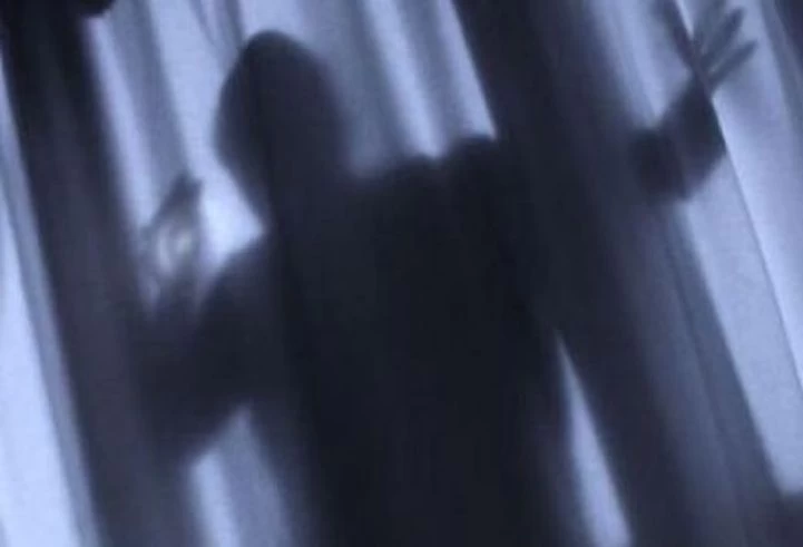 Κάντζα - Συγκλονίζει κάτοικος: Ένοπλος ληστής επιχείρησε να μπει στο σπίτι (βίντεο)